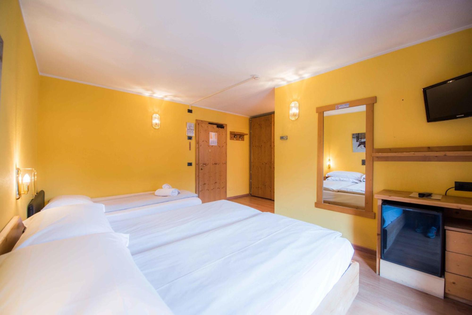 Hotel Angelica Livigno Exterior photo