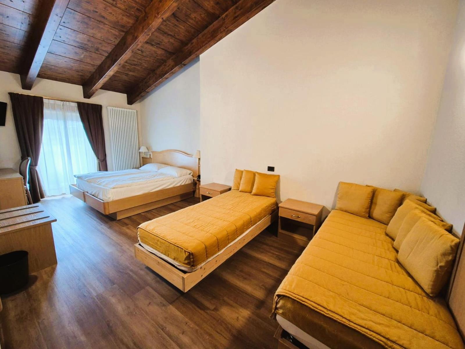 Hotel Angelica Livigno Exterior photo