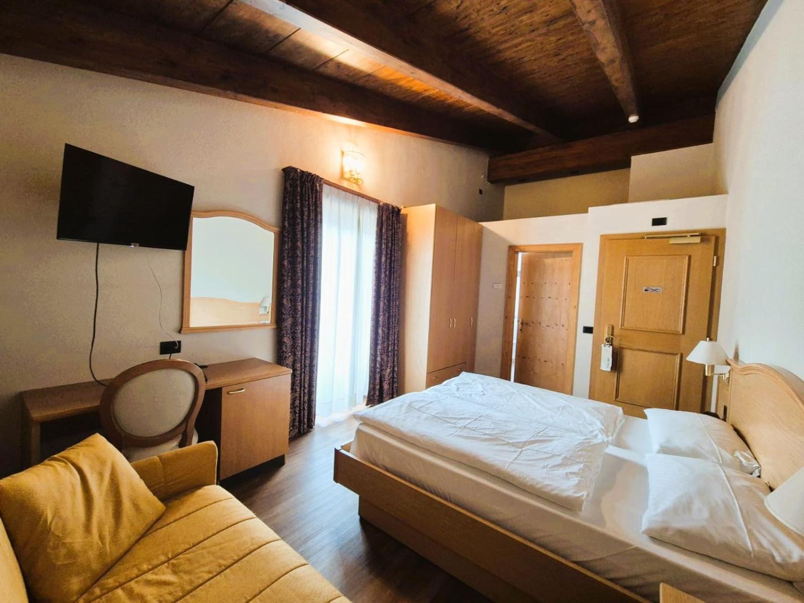 Hotel Angelica Livigno Exterior photo