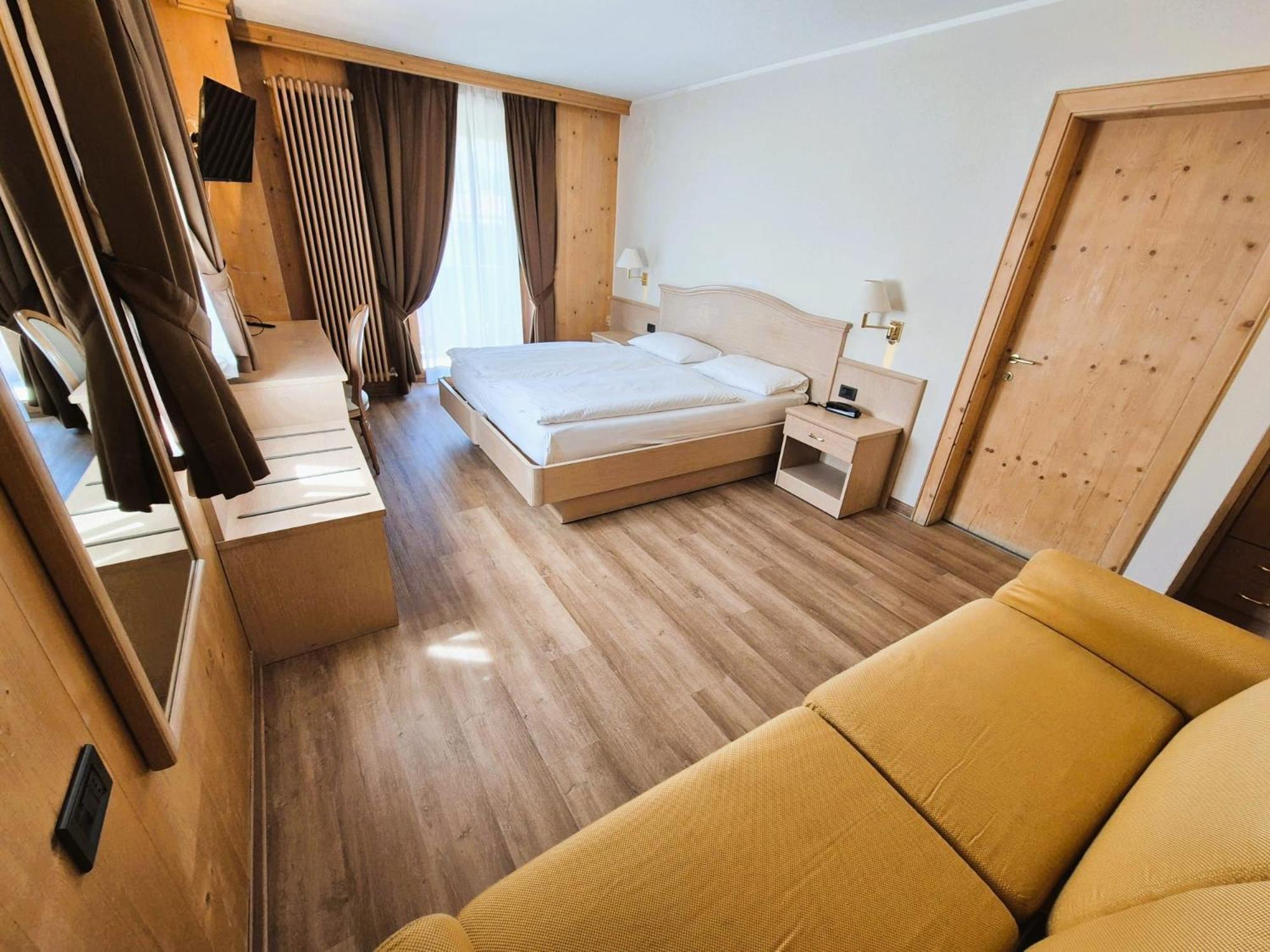 Hotel Angelica Livigno Exterior photo